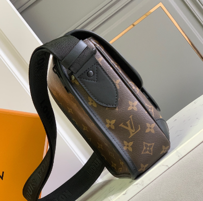 Louis Vuitton Archy Messenger PM Bag 88062 - Image 2