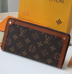 Louis Vuitton Men's Soft Trunk Bag - Brown 88248