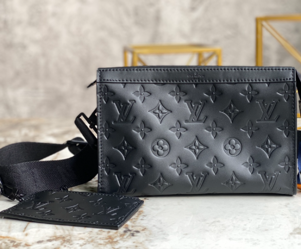 Louis Vuitton Two-Piece Men's Alpha Wearable Wallet 43923 - Image 2