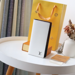 Louis Vuitton Brazza Wallet - White 33883