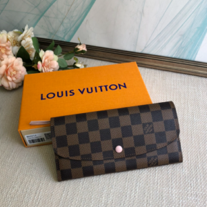 Louis Vuitton Doudou Emilie Wallet - Pink 21400