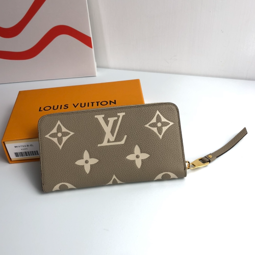 Louis Vuitton Pool Zip Around Wallet - Khaki 78157