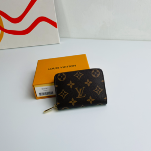 Louis Vuitton Zipped Coin Purse - Brown 22408