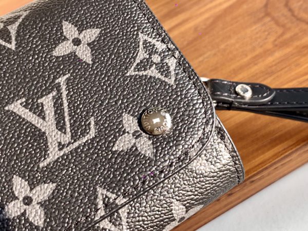 Louis Vuitton Damier Graphite Kasai Clutch 73781 - Image 3