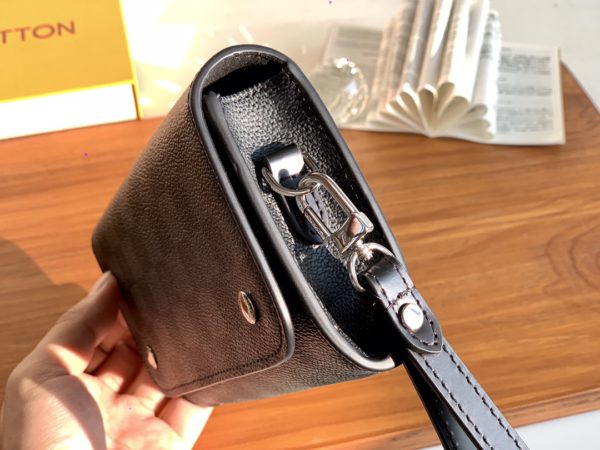Louis Vuitton Damier Graphite Kasai Clutch 11306 - Image 3
