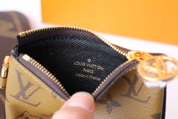 Louis Vuitton Three-Piece Monogram Canvas Handbag 17738 - Image 2