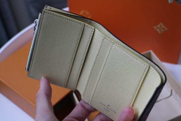 Louis Vuitton Autumn/Winter Zoé Wallet - Pink 34073 - Image 2