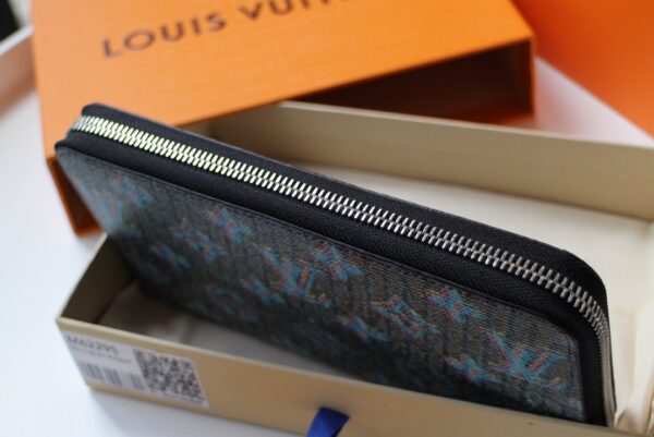 Louis Vuitton Slim Silhouette Zippy Coin Purse - Blue 58066 - Image 3