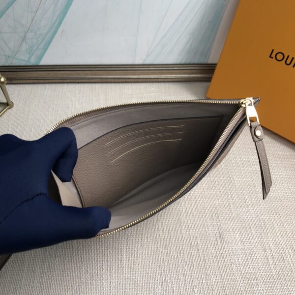 Louis Vuitton Mélanie Medium Clutch - Apricot 16253 - Image 2
