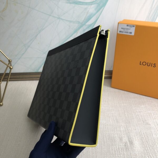 Louis Vuitton Pochette Voyage Medium Handbag - Yellow 40650 - Image 4