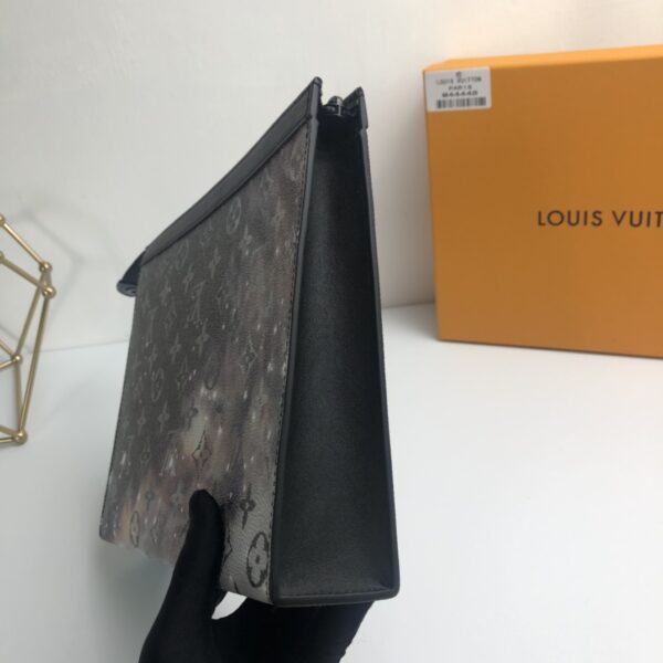 Louis Vuitton Dazzling Galaxy Pochette Voyage Handbag 69898 - Image 3