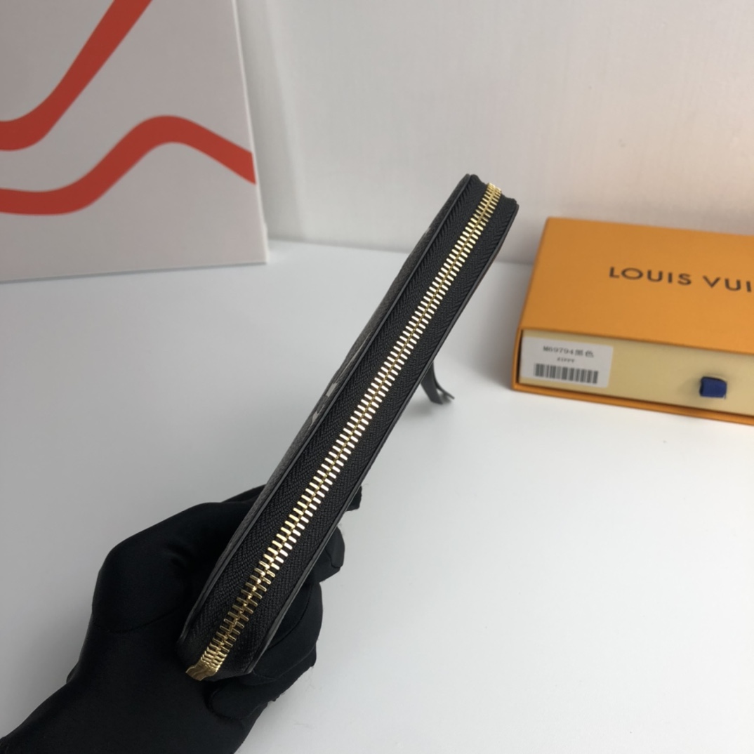 Louis Vuitton Pool Zip Around Wallet - Black 56037 - Image 5