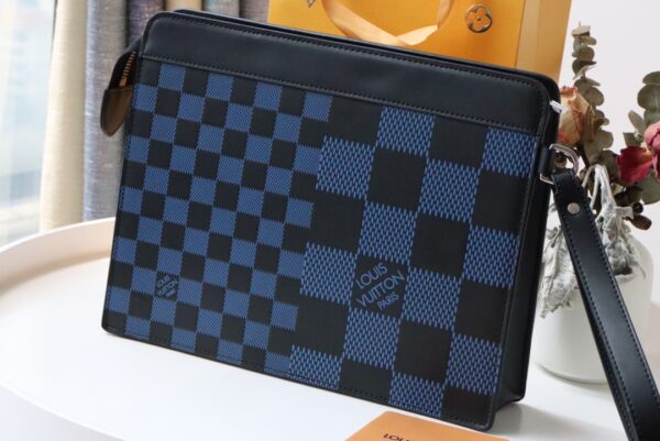 Louis Vuitton Standing Clutch Bag - Blue 99387 - Image 5
