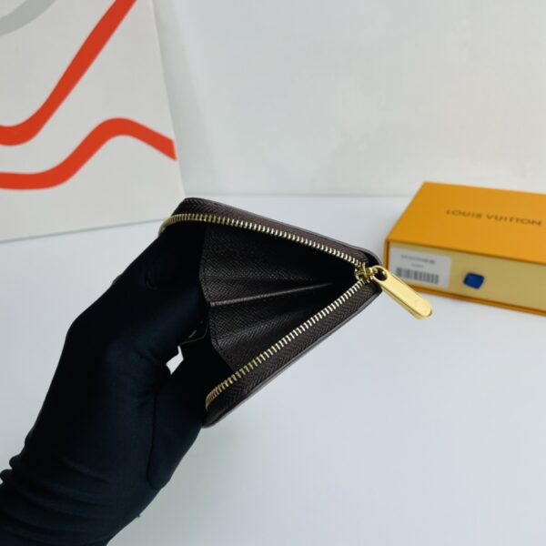 Louis Vuitton Zipped Coin Purse - Brown 36506 - Image 2