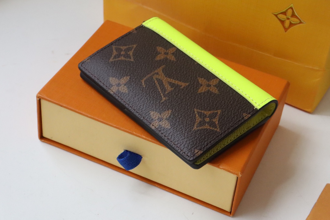 Louis Vuitton Pocket Organizer Blurry Monogram Wallet - Yellow 56410 - Image 4