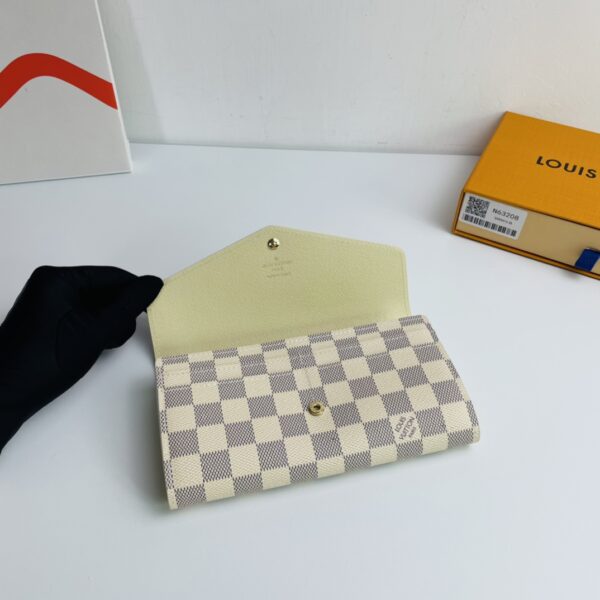 Louis Vuitton Damier Azur Sarah Wallet 25077 - Image 3