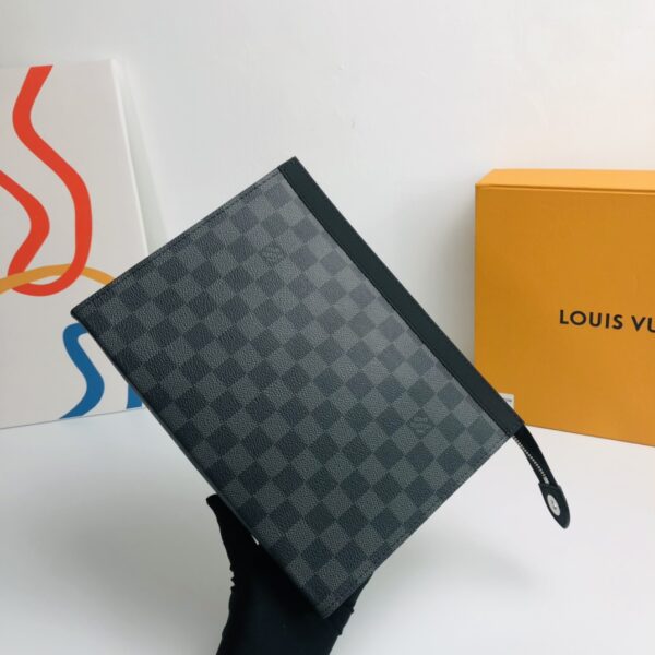 Louis Vuitton Pochette Voyage Medium Clutch - Black 98045 - Image 3