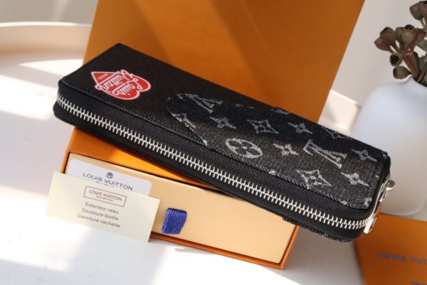 Louis Vuitton New Zippy Vertical Wallet - Black 35631 - Image 3