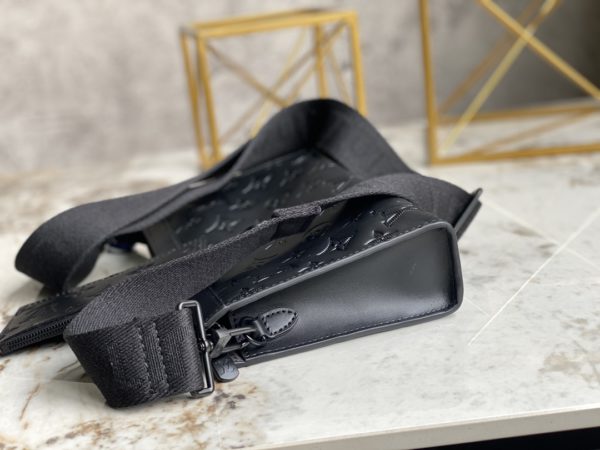 Louis Vuitton Two-Piece Men's Alpha Wearable Wallet 43923 - Image 3