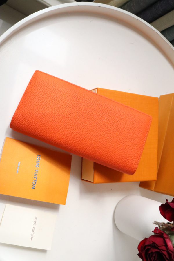Louis Vuitton New Aerogram Brazza Wallet - Orange 26284 - Image 5