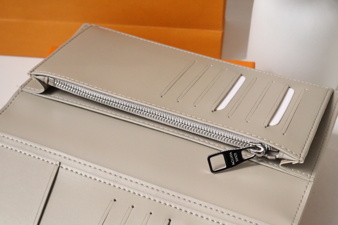 Louis Vuitton New Aerogram Brazza Wallet - Gray 27017 - Image 2