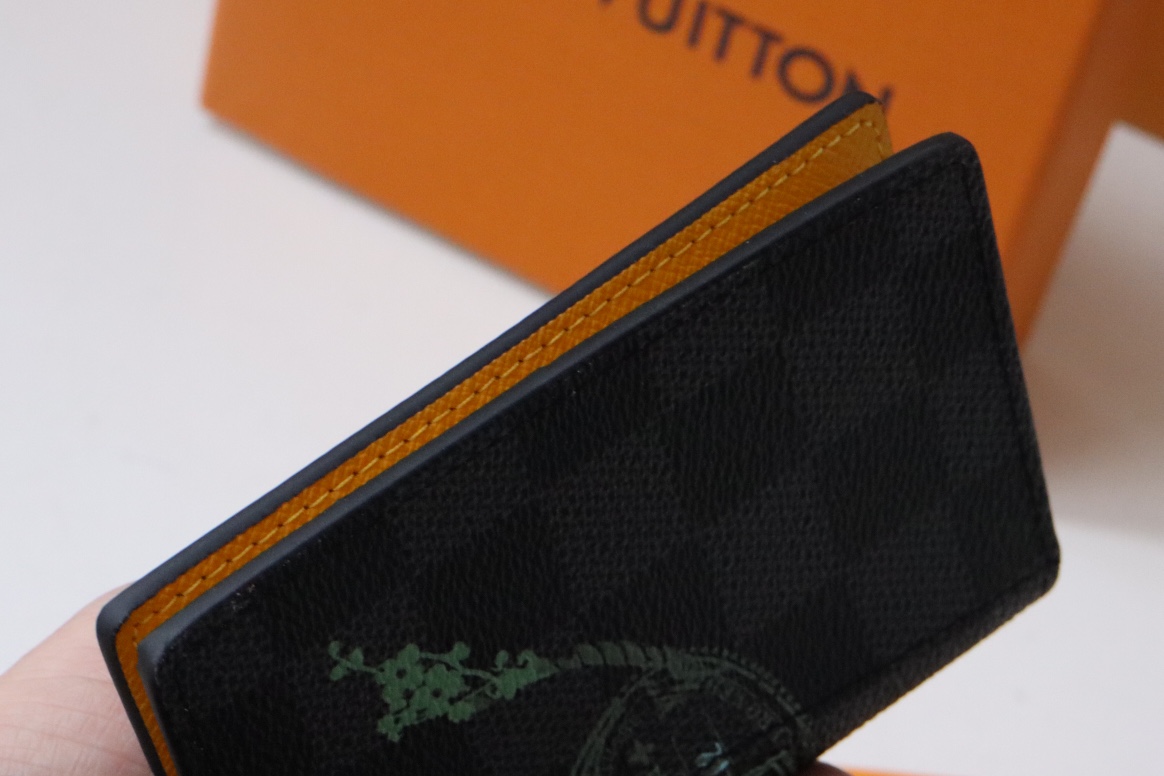 Louis Vuitton Passport Cover Damier Graphite Coated Canvas 53757 - Image 2