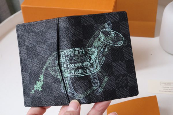 Louis Vuitton Passport Cover Damier Graphite Coated Canvas 53757 - Image 4