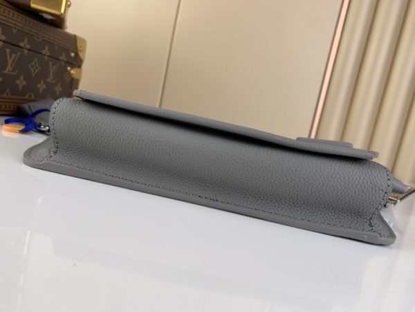 Louis Vuitton Aerogram Shoulder Bag - Gray 47766 - Image 3
