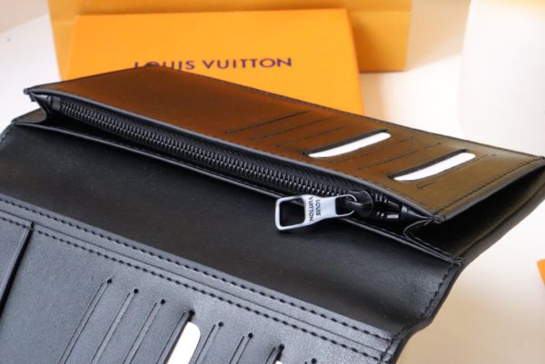 Louis Vuitton Aerogram Brazza Wallet - Black 65966 - Image 2