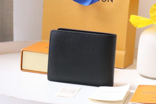 Louis Vuitton Aerogram Multiple Wallet - Black 65400 - Image 5