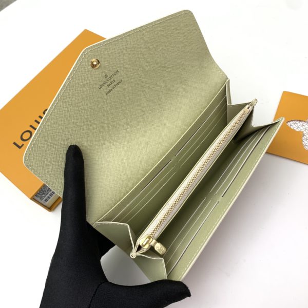 Louis Vuitton Sarah Wallet 44943 - Image 4