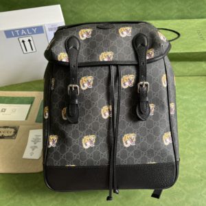 Gucci black medium tiger print backpack 12336