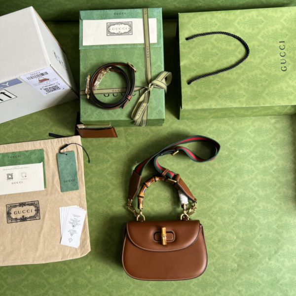 Gucci Bamboo 1947 Series Small Handbag 25009 - Image 2