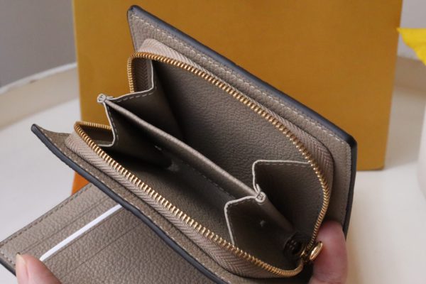 Louis Vuitton's Signature Monogram Motif Cléa Wallet - Skin 30649 - Image 2