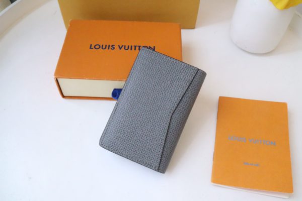 Louis Vuitton Multi-Purpose Wallet - Gray 67470 - Image 5