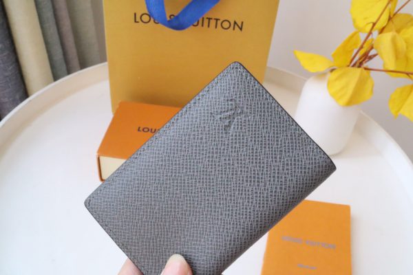 Louis Vuitton Multi-Purpose Wallet - Gray 67470 - Image 2