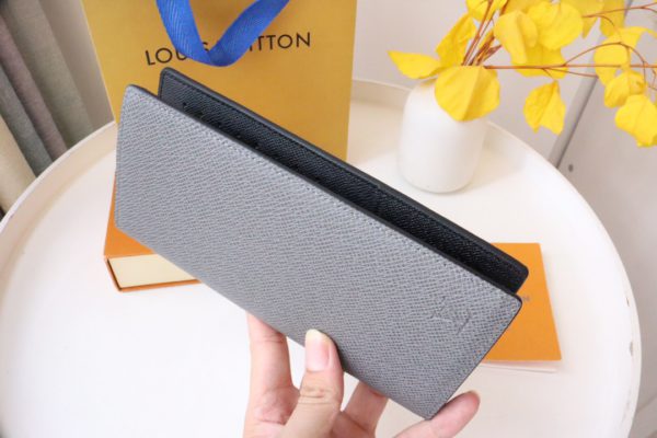 Louis Vuitton Brazza Wallet - Gray 38420 - Image 3