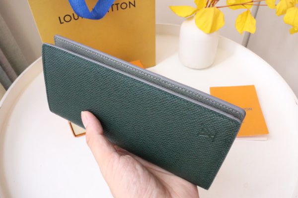 Louis Vuitton Brazza Wallet - Green 98210 - Image 5