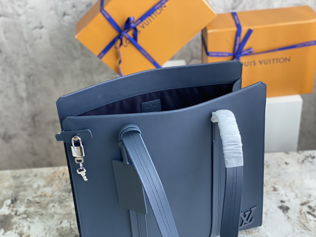 Louis Vuitton Aerogram Tote Bag - Blue 42190 - Image 2