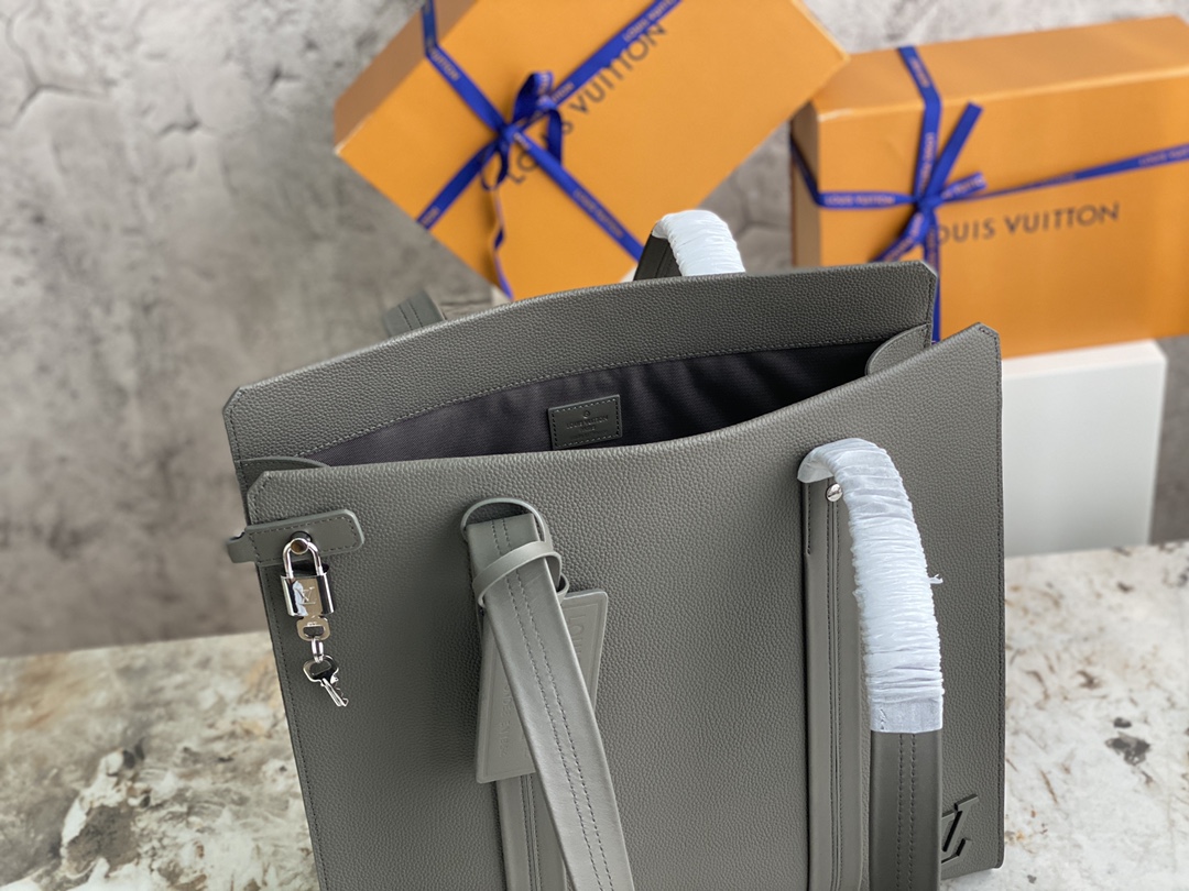 Louis Vuitton Aerogram Tote Bag - Gray 23471 - Image 3