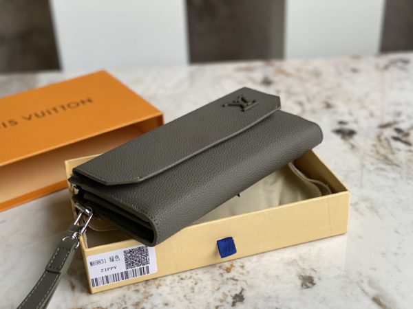 Louis Vuitton Aerogram Long Wallet - Gray 49682 - Image 4
