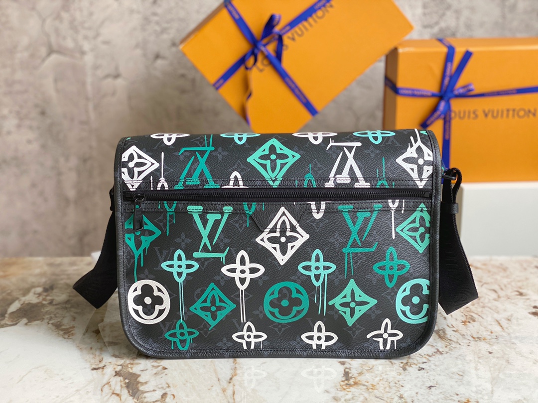 Louis Vuitton ARCHY Medium Men's Messenger Bag - Printed 28737 - Image 3