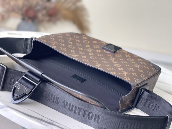 Louis Vuitton ARCHY Medium Messenger Bag 49385 - Image 2