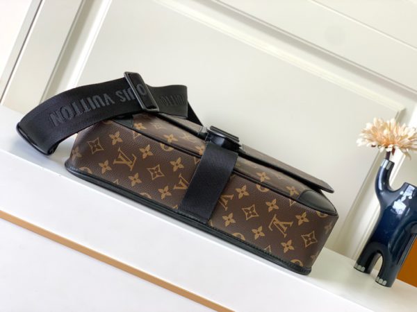 Louis Vuitton Archy Messenger MM Bag 57745 - Image 4