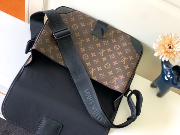 Louis Vuitton Archy Messenger MM Bag 57745 - Image 3