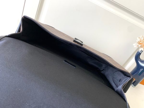 Louis Vuitton Archy Messenger MM Bag 57745 - Image 2