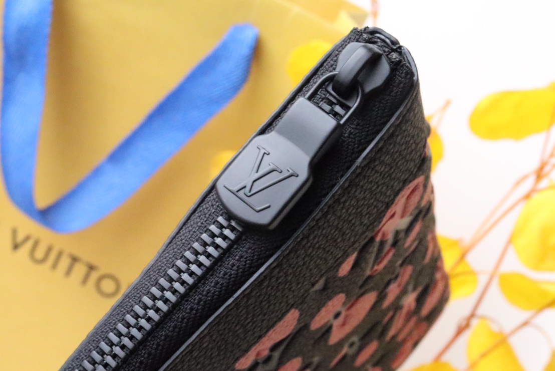 Louis Vuitton New Pochette To-Go Clutch Bag - Black/Red 64221 - Image 4