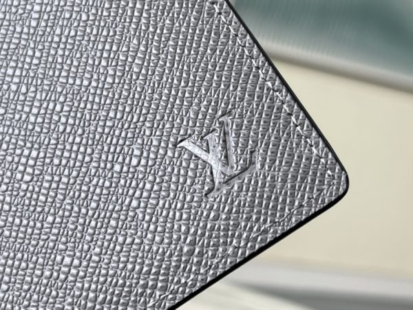 Louis Vuitton Cross-Grain Gray BRAZZA Wallet 41805 - Image 5