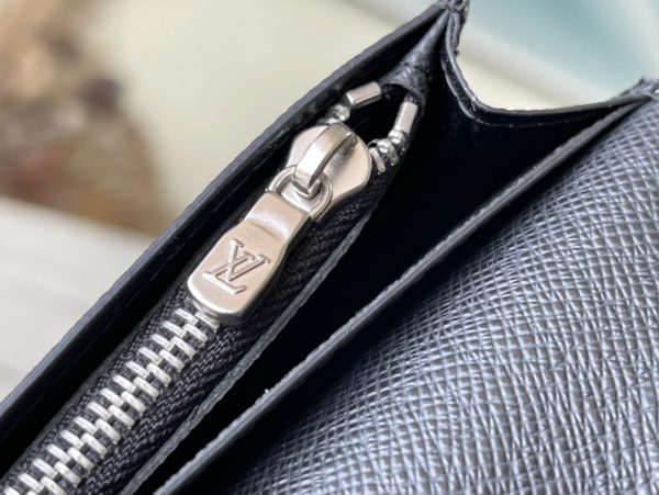 Louis Vuitton Cross-Grain Gray BRAZZA Wallet 41805 - Image 8