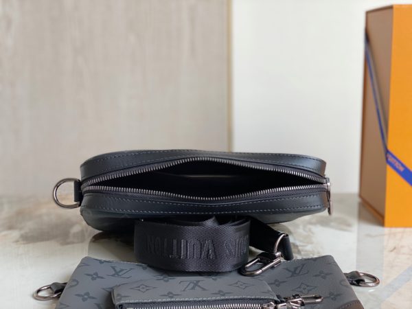 Louis Vuitton Pochette Men's Three-In-One Handbag 82803 - Image 2